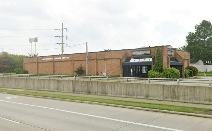 Pictures of Retail property located at 16533 Royalton Road, Strongsville, OH 44136 for lease - image #1