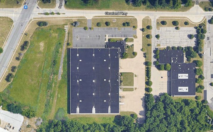 Pictures of Industrial property located at 18105 Cleveland Parkway, Cleveland, OH 44135 for lease - image #1