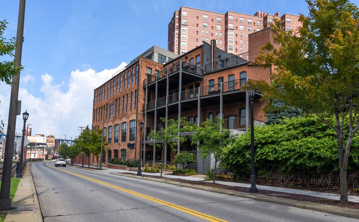 Pictures of Office property located at 1400 W. 10th Street, Cleveland, OH 44113 for lease - image #1