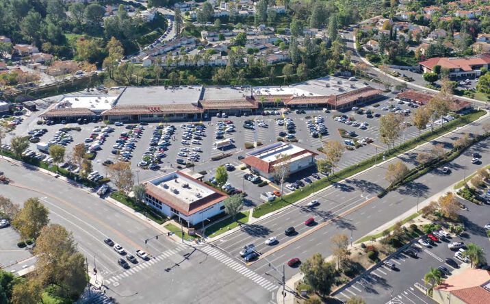Pictures of Retail, Restaurant property located at 5600 E Santa Ana Canyon Rd, Anaheim Hills, CA 92807-3862 for lease - image #1