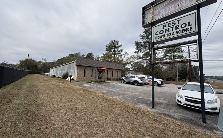 Pictures of Office, Industrial property located at 7381 Hawkinsville Road, Macon, GA 31216 for lease - image #1