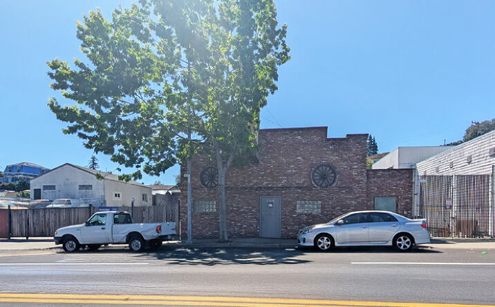Pictures of Retail, Office, Industrial property located at 2368 Pacheco Blvd, Martinez, CA 94553 for lease - image #1
