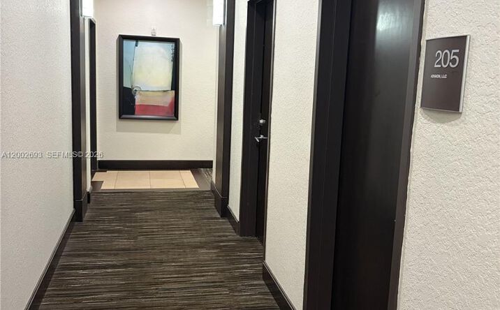 Pictures of Office property located at 1961 NW 150th Ave # D1, Pembroke Pines, FL 33028 for lease - image #1