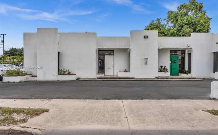 Pictures of Office property located at 15383 NW 7th AVENUE # B, Unincorporated Dade County, FL 33189 for lease - image #1