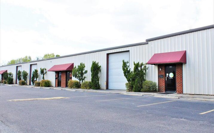 Pictures of Industrial property located at 4365 Dorchester Road # 203, North Charleston, SC 29405 for lease - image #1