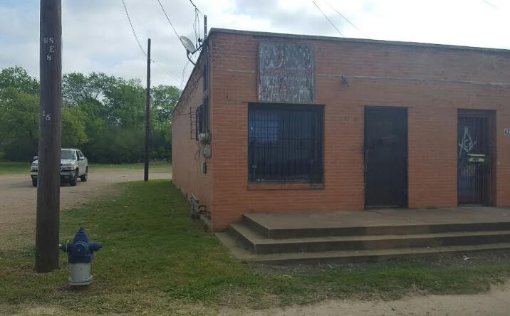 Pictures of Retail, Office, Restaurant property located at 4220 S Lancaster Rd, Dallas, TX 75216 for lease - image #1