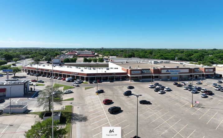 Pictures of Retail property located at 3515 Sycamore School Rd, Fort Worth, TX 76133 for lease - image #1