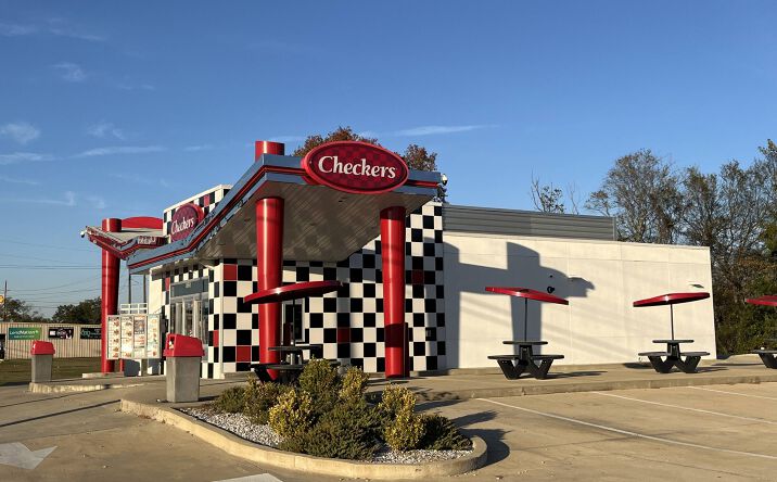 Pictures of Retail, Restaurant property located at 6720 US-45 ALT, West Point, MS 39773 for lease - image #1
