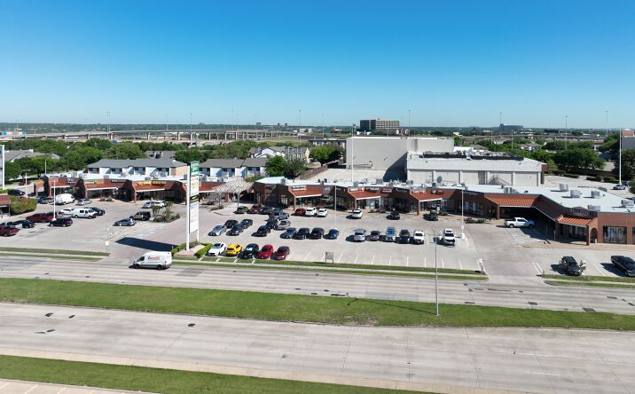 Pictures of Retail property located at 4922 Overton Ridge Blvd, Fort Worth, TX 76132 for lease - image #1