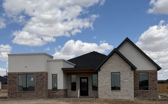 Pictures of Office property located at 10913 Wayne Ave, Lubbock, TX 79424 for lease - image #1