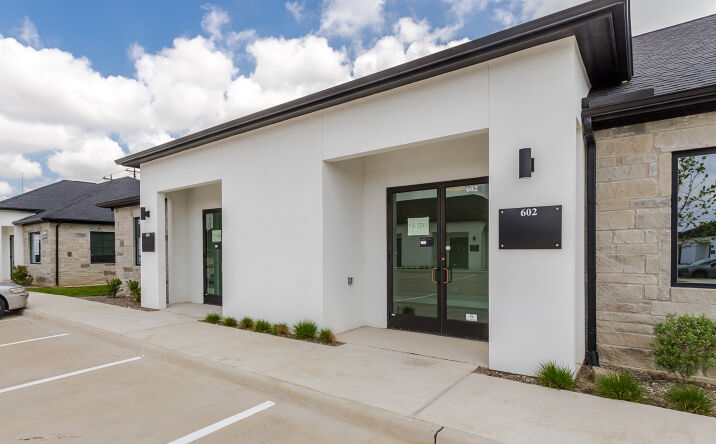 Pictures of Office, Special Purpose property located at 6000 Alma Road, McKinney, TX 75070 for lease - image #1