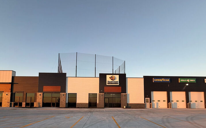 Pictures of Retail, Office, Restaurant property located at 5624-5626 Forest Grove Drive, Bettendorf, IA 52722 for lease - image #1