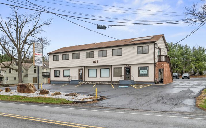 Pictures of Retail, Office, Special Purpose property located at 238 Moon Clinton Road, Carnot-Moon, PA 15108 for lease - image #1