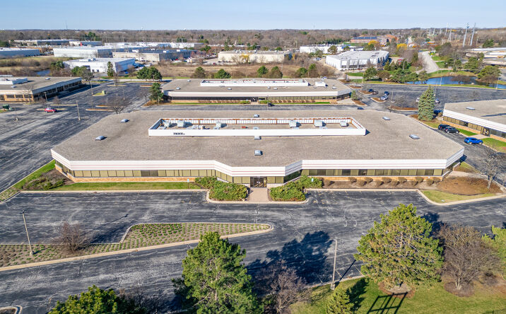 Pictures of Office property located at 1175 Tri State Pkwy, Gurnee, IL 60031 for lease - image #1