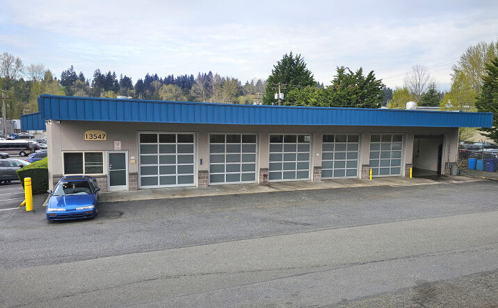 Pictures of Industrial property located at 13547 SE 27TH PLACE, Bellevue, WA 98005 for lease - image #1