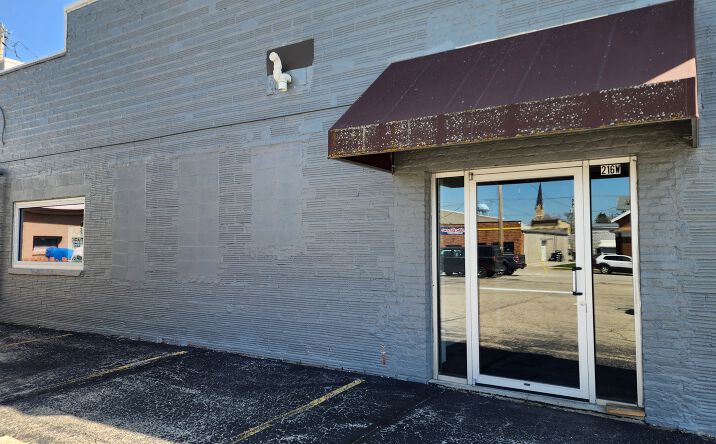 Pictures of Office, Retail property located at 216 S 3rd St, Watertown, WI 53094 for lease - image #1