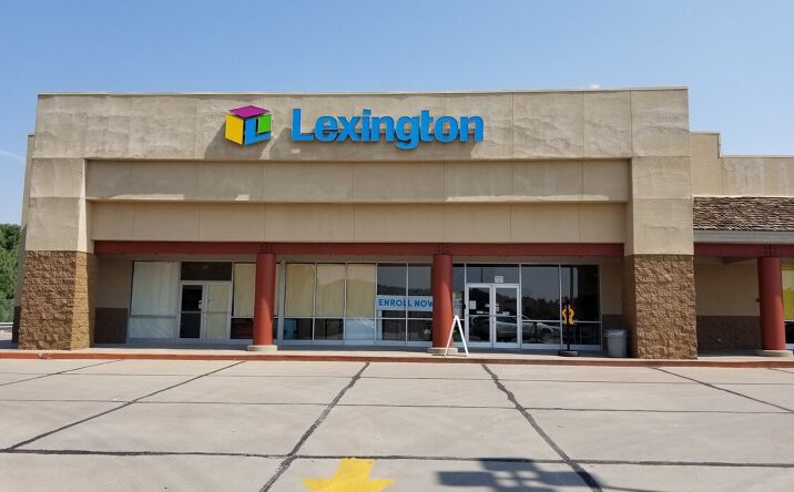 Pictures of Retail property located at 4401 S White Mountain Rd, Show Low, AZ 85901 for lease - image #1