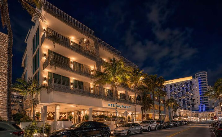 Pictures of Restaurant property located at 1458 Ocean Dr, Miami Beach, FL 33139 for lease - image #1