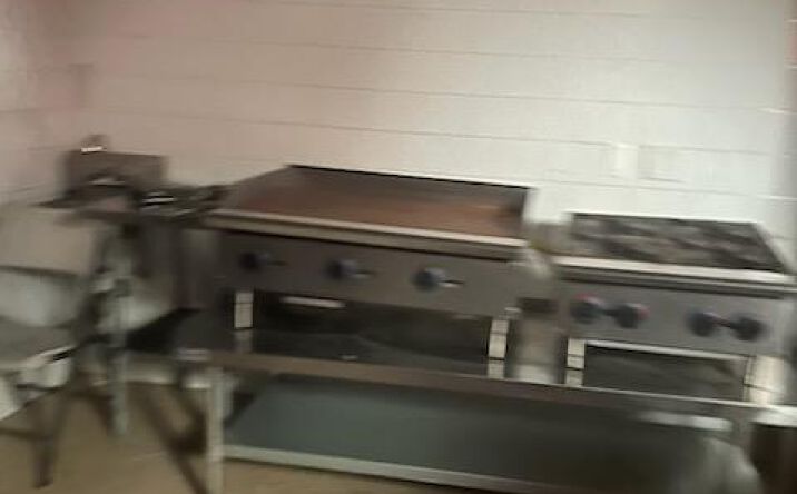 Pictures of Restaurant property located at 97 Levittown  Pkwy, Oyster Bay, NY 11801 for lease - image #1