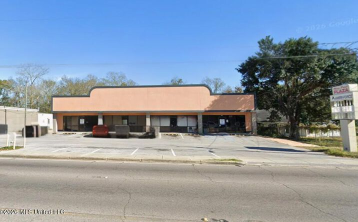 Pictures of Retail property located at 4104 Main Street, Moss Point, MS 39563 for lease - image #1