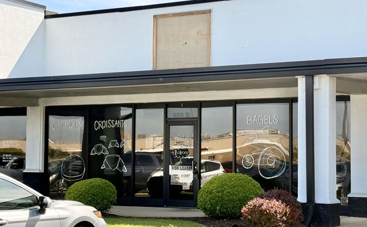 Pictures of Special Purpose property located at 620 Mall Boulevard, Dyersburg, TN 38024 for lease - image #1