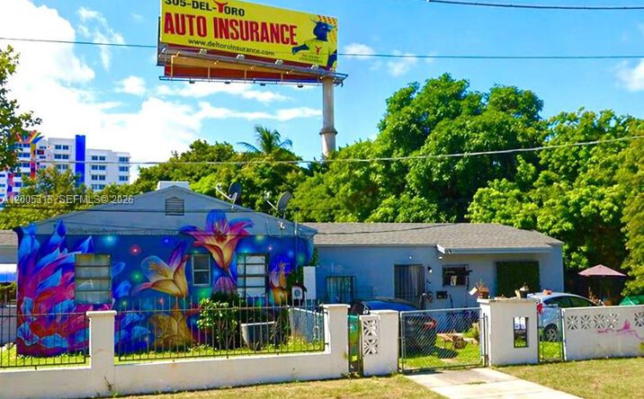 Pictures of Industrial, Office property located at 301 NW 37th St, Miami, FL 33127 for lease - image #1