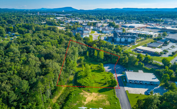 Pictures of Industrial property located at 2384 Apex Ln, Chattanooga, TN 37343 for lease - image #1