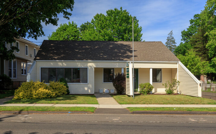 Pictures of Office property located at 173 Montowese St, Branford, CT 06405 for lease - image #1