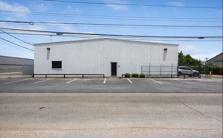 Pictures of Industrial property located at 2510 Mc Allister Road, Houston, TX 77092 for lease - image #1