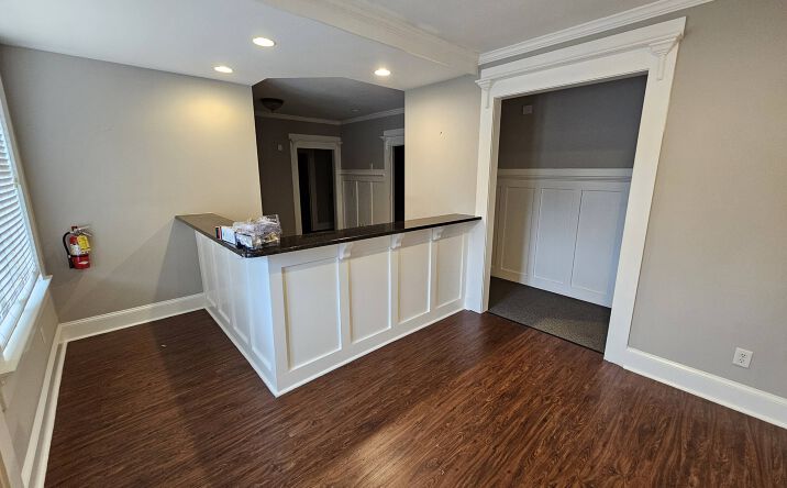 Pictures of Office property located at 5685 GA-400, Cumming, GA 30028 for lease - image #1