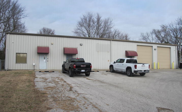 Pictures of Industrial property located at 1411 W Phelps St, Springfield, MO 65802 for lease - image #1