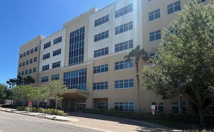 Pictures of Office property located at 1301 2nd Ave SW, Largo, FL 33770 for lease - image #1
