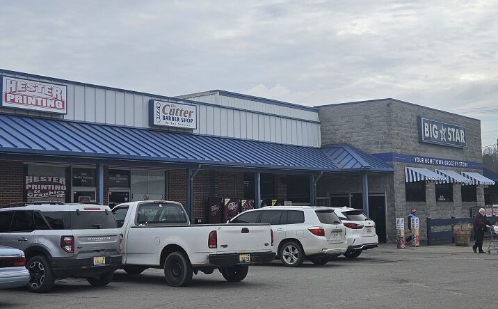 Pictures of Retail, Office property located at 108 Marion St, Russellville, AL 35653 for lease - image #1