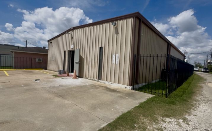 Pictures of Industrial property located at 510 Mississippi St, South Houston, TX 77587 for lease - image #1