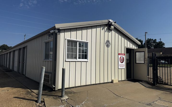 Pictures of Retail, Office, Industrial property located at 235 Southwest Gage Boulevard, Topeka, KS 66606 for lease - image #1
