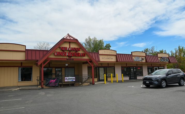Pictures of Retail property located at 4550 Wadsworth Blvd, Wheat Ridge, CO 80033 for lease - image #1