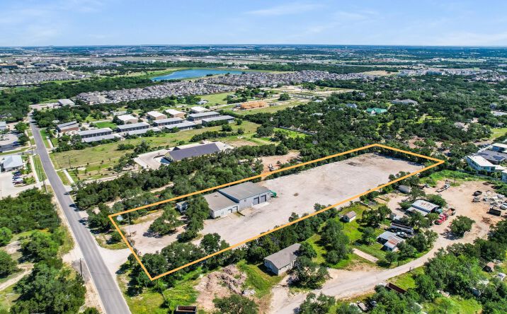 Pictures of Industrial property located at 904 Leander Dr, Leander, TX 78641 for lease - image #1