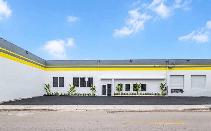 Pictures of Retail, Office, Industrial property located at 6800 NE 4th Ct, Miami, FL 33138 for lease - image #1