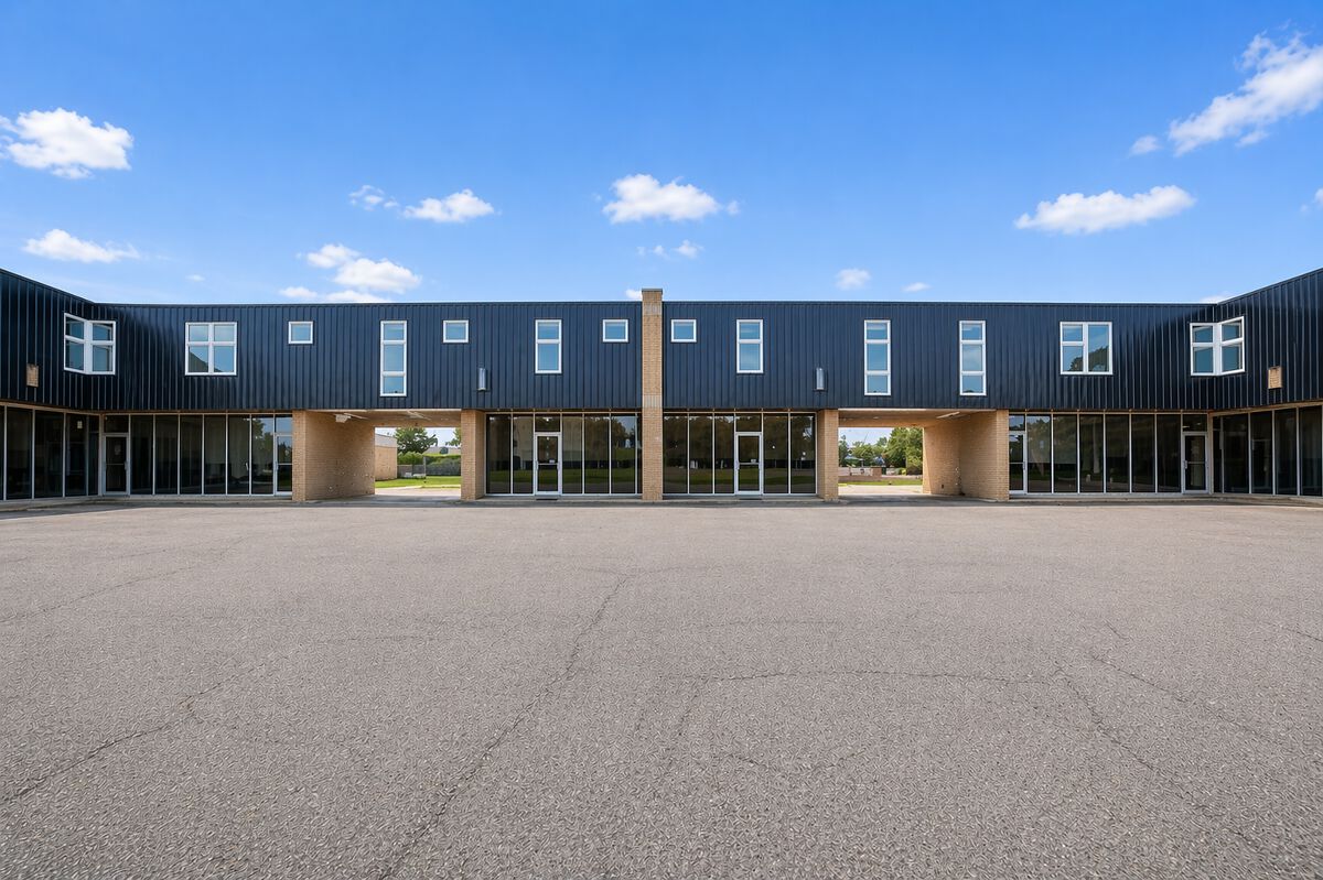 Roosevelt Rda 9865 Roosevelt Rd, Westchester, IL 60154 | Crexi.com