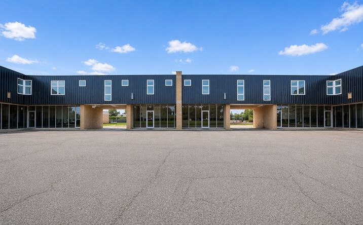 Pictures of Office property located at 9865 Roosevelt Rd, Westchester, IL 60154 for lease - image #1