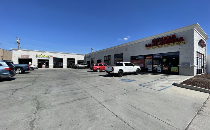 Pictures of Retail property located at 1420 High Street, Delano, CA 93215 for lease - image #1
