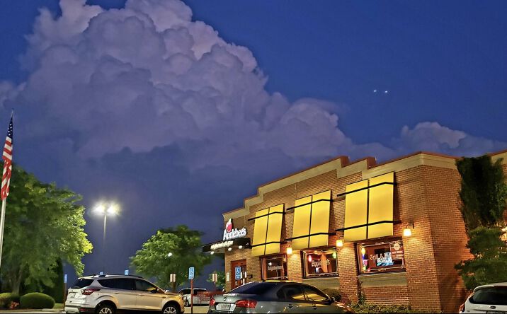 Pictures of Restaurant property located at 14830 Manchester Road, Ballwin, MO 63011-4619 for lease - image #1