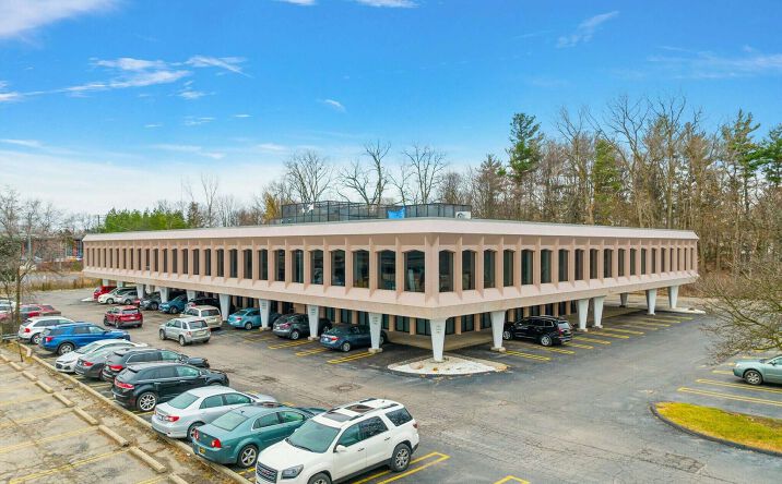 Pictures of Office property located at 24450 Evergreen Rd, Southfield, MI 48075 for lease - image #1