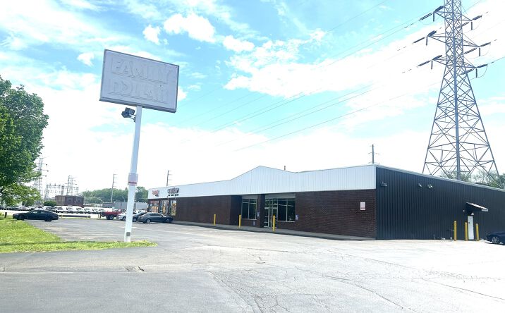 Pictures of Retail property located at 4770 Kenard Ave, Cincinnati, OH 45232 for lease - image #1