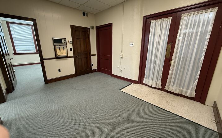 Pictures of Office property located at 8 S Hanover St, Carlisle, PA 17013 for lease - image #1