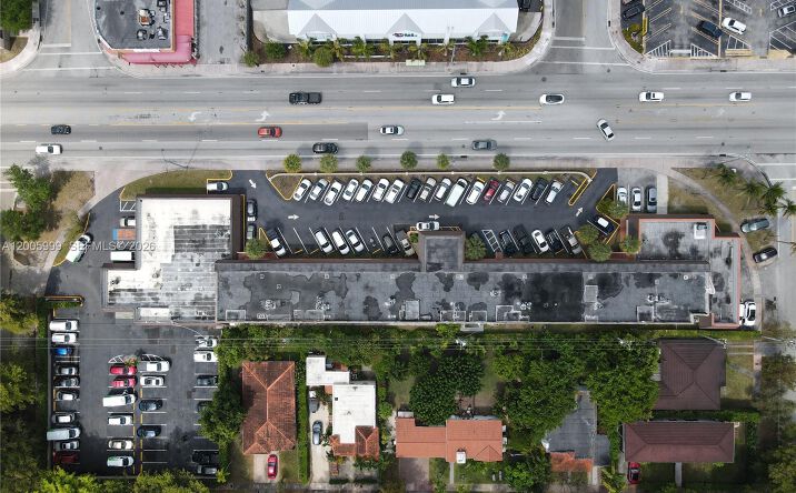 Pictures of Office property located at 5200 SW 8th St # 117, Coral Gables, FL 33134 for lease - image #1