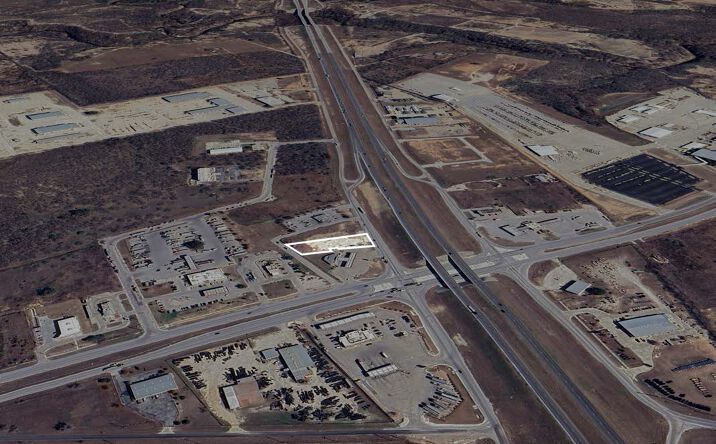 Pictures of Land property located at 14728 I-37, Elmendorf, TX 78112 for lease - image #1
