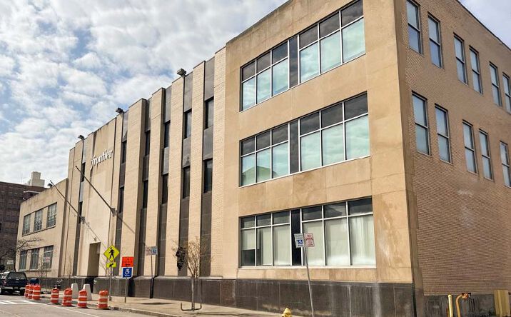 Pictures of Office property located at 95 Fitzhugh St N, Rochester, NY 14614 for lease - image #1