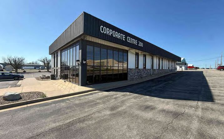 Pictures of Office, Industrial property located at 200 35th Street, Marion, IA 52302 for lease - image #1
