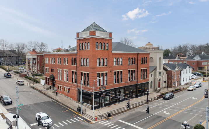 Pictures of Retail, Restaurant, Special Purpose property located at 101 South Main Street, Winchester, KY 40391 for lease - image #1